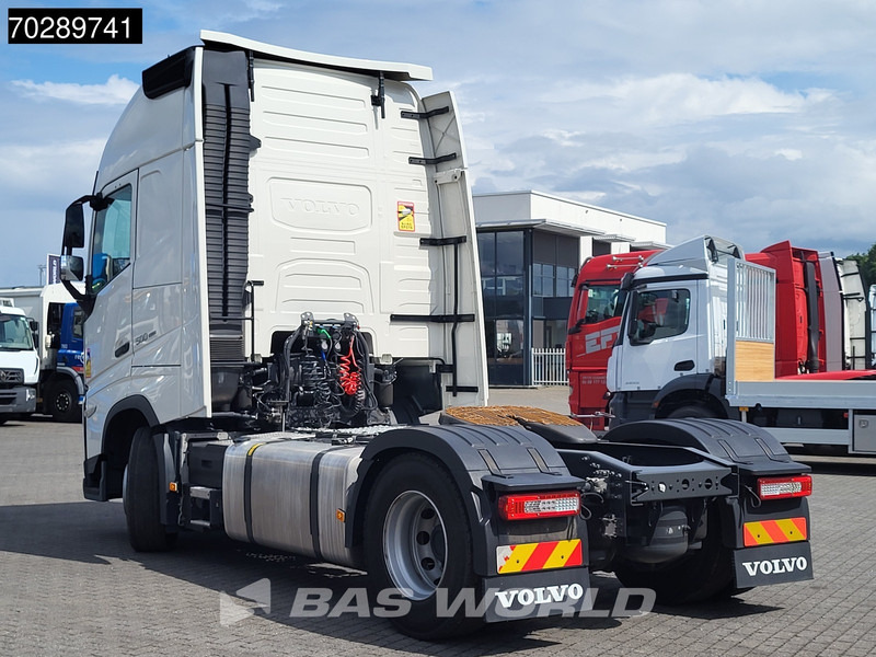 Volvo FH 500 4X2 XL VEB+ 2xTanks Navi LED ACC Euro 6 - Тягач: фото 2 Volvo FH 500 4X2 XL VEB+ 2xTanks Navi LED ACC Euro 6 - Тягач: фото 2