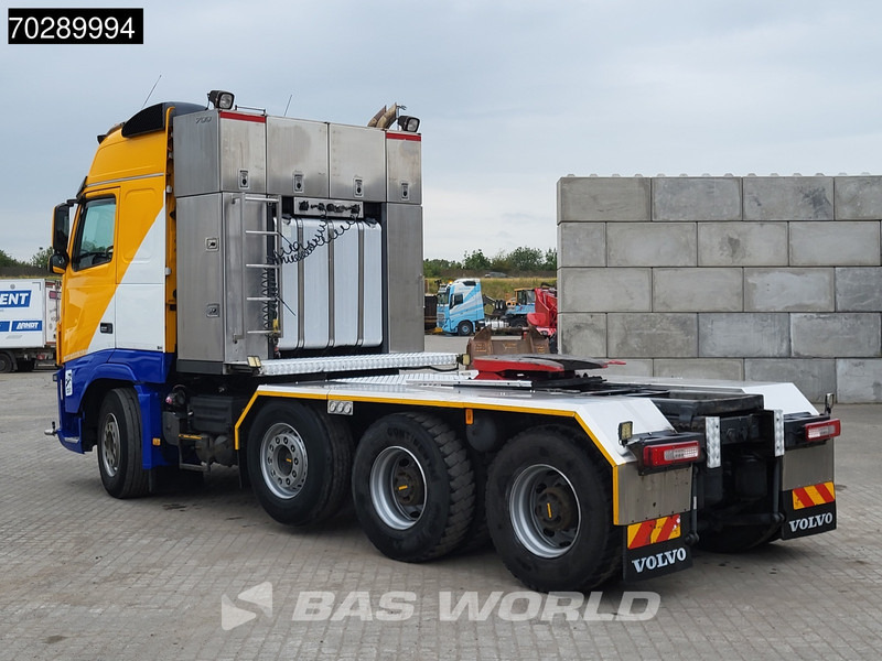 Volvo FH16 700 FH16 8X4 90T! Retarder Big-Axle Lift+Lenkachse Euro 5 - Тягач: фото 2 Volvo FH16 700 FH16 8X4 90T! Retarder Big-Axle Lift+Lenkachse Euro 5 - Тягач: фото 2