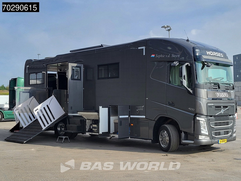 Volvo FH 420 FH 4X2 NL-Truck STX Horse truck + Living 4 Horses Navi ACC Euro 6 - Коневоз: фото 3 Volvo FH 420 FH 4X2 NL-Truck STX Horse truck + Living 4 Horses Navi ACC Euro 6 - Коневоз: фото 3