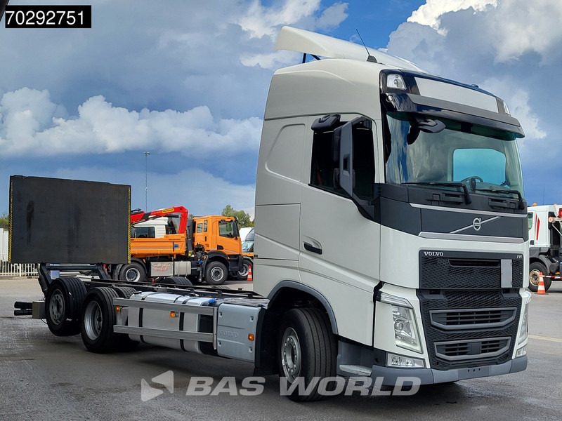 Volvo FH 460 FH 6X2 2000kg Ladebordwand Xenon DynamicSteering Automatic ACC Euro 6 - Грузовик-шасси: фото 3 Volvo FH 460 FH 6X2 2000kg Ladebordwand Xenon DynamicSteering Automatic ACC Euro 6 - Грузовик-шасси: фото 3