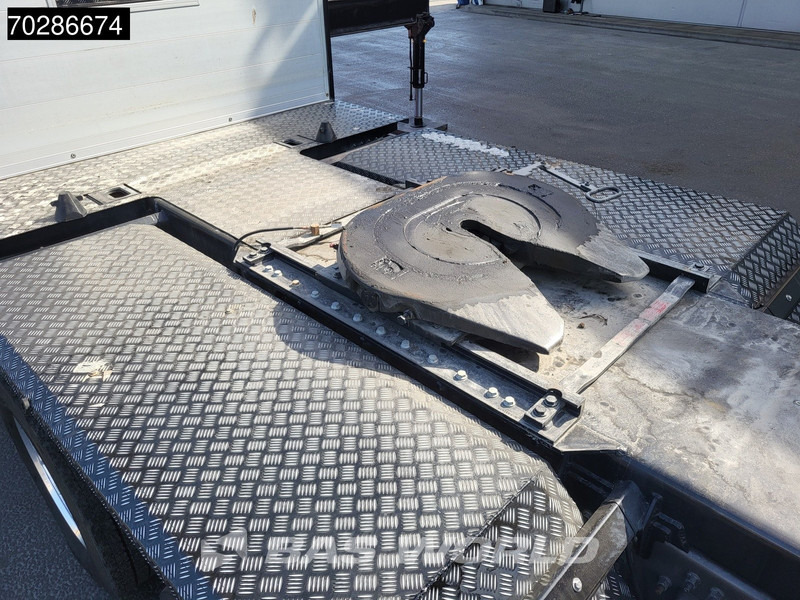 Volvo FH16 650 FH16 8X2 HMF 7020K-RCS Crane + Fly-Jib Lift+Steering-Axle Navi LED ACC Euro 6 - Грузовик бортовой/ Платформа, Автоманипулятор: фото 3 Volvo FH16 650 FH16 8X2 HMF 7020K-RCS Crane + Fly-Jib Lift+Steering-Axle Navi LED ACC Euro 6 - Грузовик бортовой/ Платформа, Автоманипулятор: фото 3