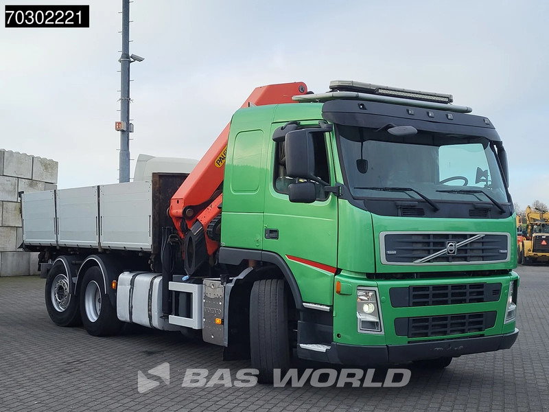 Volvo FM 340 FM 6X2 Palfinger PK23002 Crane 10m3 3-way tipper Lift+steering axle Euro 5 - Самосвал, Автоманипулятор: фото 3 Volvo FM 340 FM 6X2 Palfinger PK23002 Crane 10m3 3-way tipper Lift+steering axle Euro 5 - Самосвал, Автоманипулятор: фото 3