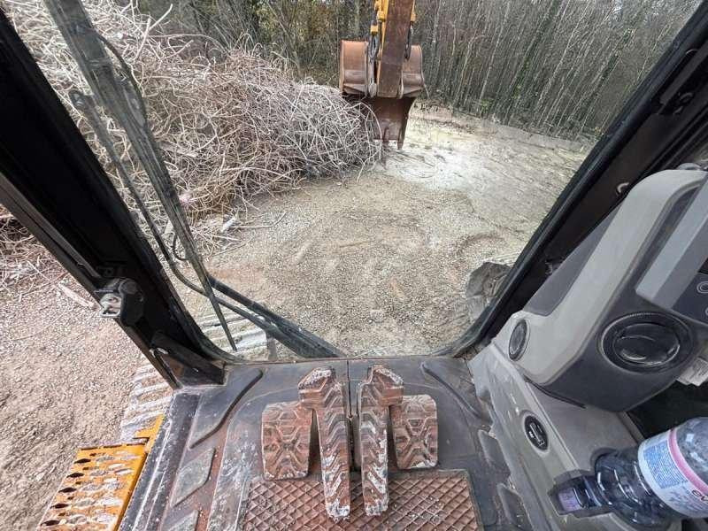 Гусеничный экскаватор Caterpillar 329ELN: фото 33