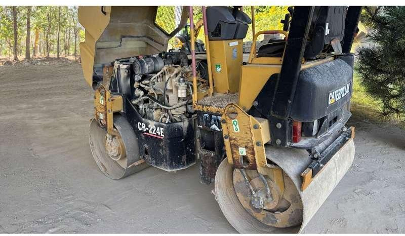 Caterpillar CB-224E - Дорожный каток: фото 4 Caterpillar CB-224E - Дорожный каток: фото 4