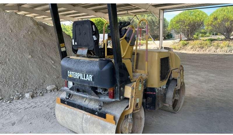 Caterpillar CB-224E - Дорожный каток: фото 3 Caterpillar CB-224E - Дорожный каток: фото 3
