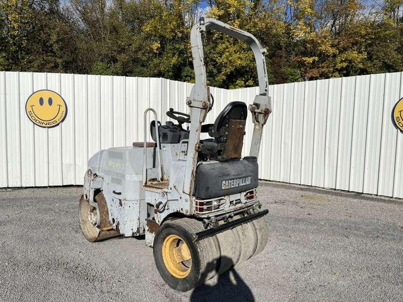 Caterpillar Compacteur Tandem / Double Billes CB225E - Дорожный каток: фото 4 Caterpillar Compacteur Tandem / Double Billes CB225E - Дорожный каток: фото 4