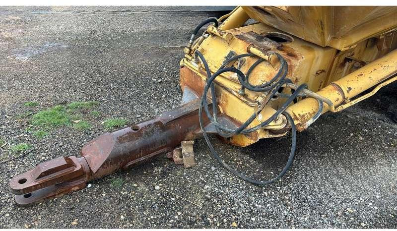 Caterpillar D250B - Самосвальный прицеп: фото 5 Caterpillar D250B - Самосвальный прицеп: фото 5