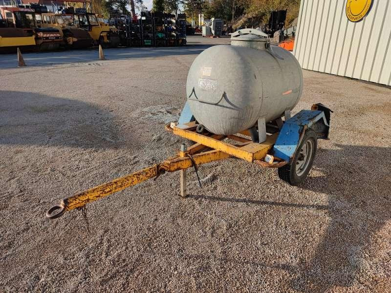 Courant 500 LITRES A EAU - Цистерна: фото 2 Courant 500 LITRES A EAU - Цистерна: фото 2