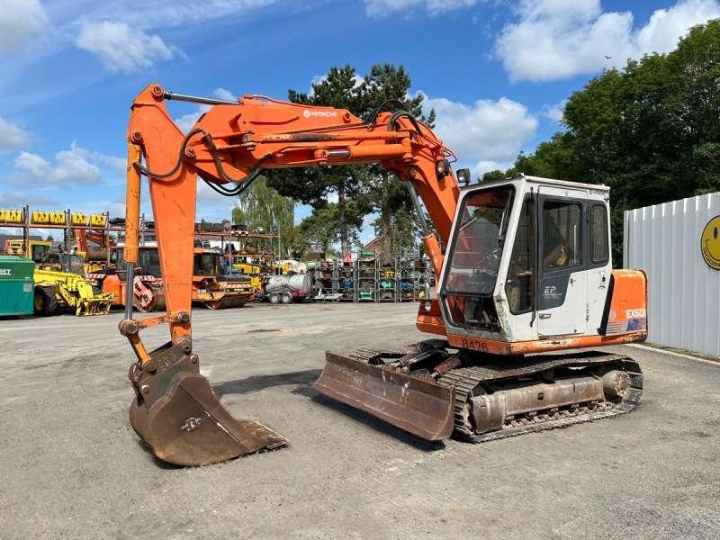 Hitachi EX60 - Гусеничный экскаватор: фото 3 Hitachi EX60 - Гусеничный экскаватор: фото 3