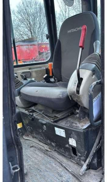 Hitachi ZX33U-3 CLR - Мини-экскаватор: фото 3 Hitachi ZX33U-3 CLR - Мини-экскаватор: фото 3