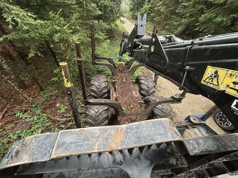Форвардер John Deere 1110G: фото 46