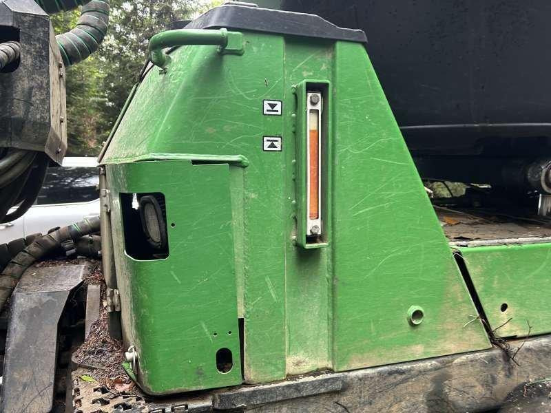 Форвардер John Deere 1110G: фото 49