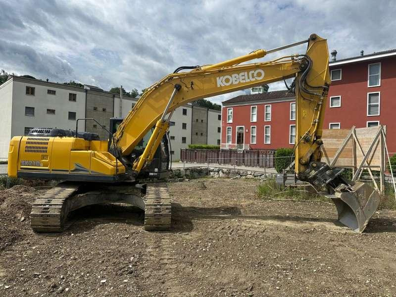 Kobelco SK210LC-11 - Гусеничный экскаватор: фото 2 Kobelco SK210LC-11 - Гусеничный экскаватор: фото 2