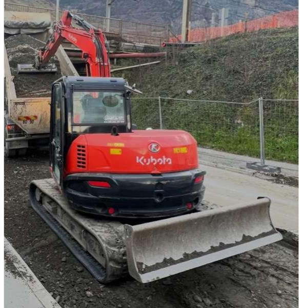 Kubota KX080-4A - Гусеничный экскаватор: фото 3 Kubota KX080-4A - Гусеничный экскаватор: фото 3