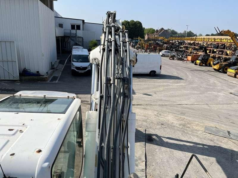 Гусеничный экскаватор Liebherr R924C HD-SL: фото 34