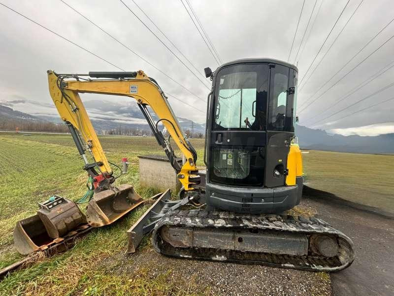 New Holland E50B SR - Мини-экскаватор: фото 2 New Holland E50B SR - Мини-экскаватор: фото 2