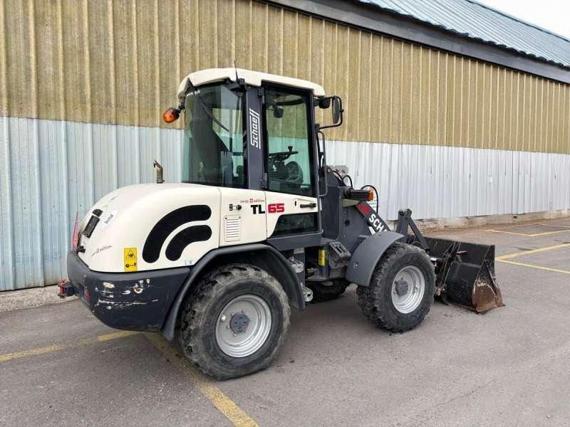 Компактный фронтальный погрузчик Schaeff TL65: фото 9