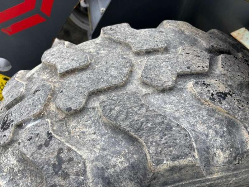 Компактный фронтальный погрузчик Schaeff TL65: фото 41