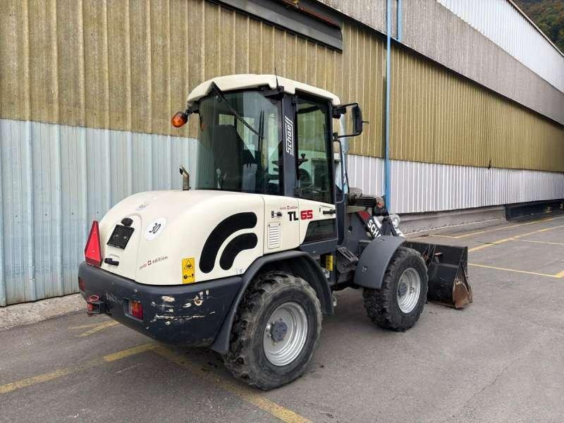 Компактный фронтальный погрузчик Schaeff TL65: фото 8