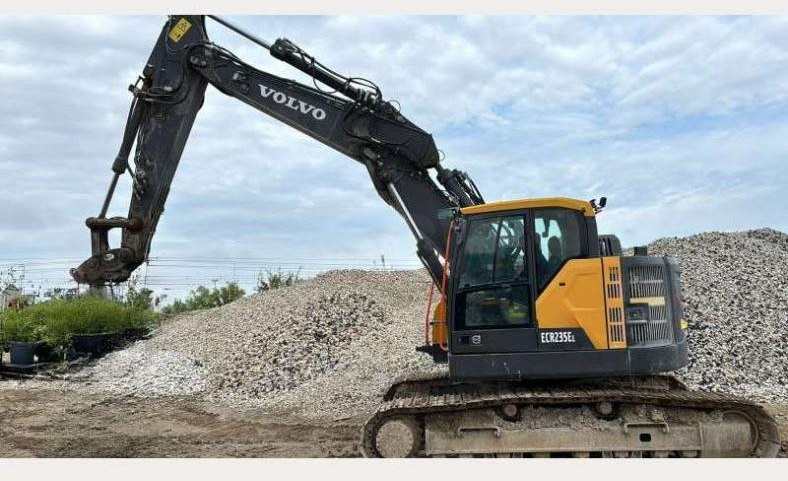 Volvo ECR235EL - Гусеничный экскаватор: фото 1 Volvo ECR235EL - Гусеничный экскаватор: фото 1