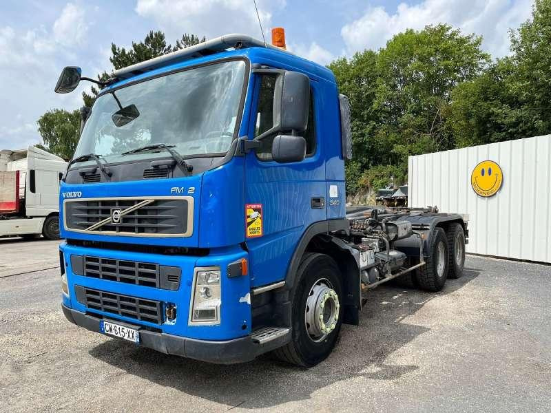 Volvo FM 12 - 340 - Крюковой мультилифт: фото 2 Volvo FM 12 - 340 - Крюковой мультилифт: фото 2