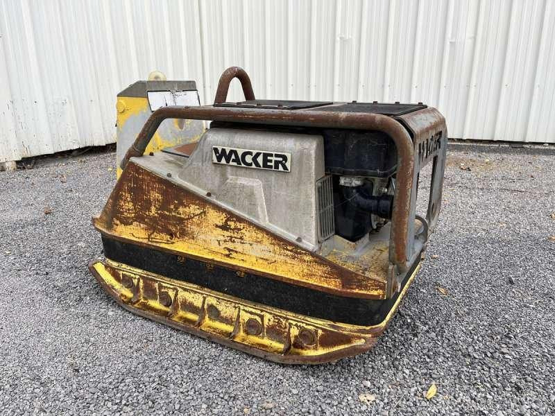 Wacker Plaques Vibrantes DPU7060SC - Виброплита: фото 1 Wacker Plaques Vibrantes DPU7060SC - Виброплита: фото 1