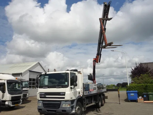 DAF CF 360 6X4 MANUAL GEAR STEELSPRINGS 18,5 TON PALFINKER - Грузовик бортовой/ Платформа, Автоманипулятор: фото 3 DAF CF 360 6X4 MANUAL GEAR STEELSPRINGS 18,5 TON PALFINKER - Грузовик бортовой/ Платформа, Автоманипулятор: фото 3