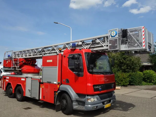 DAF LF 250 METZ 30 meter - Грузовик: фото 2 DAF LF 250 METZ 30 meter - Грузовик: фото 2