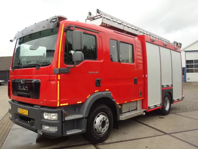 MAN TGM 15.250 FIRE TRUCK,2000 LITER TANK, FOAM TANK, AIRCO - Пожарная машина: фото 2 MAN TGM 15.250 FIRE TRUCK,2000 LITER TANK, FOAM TANK, AIRCO - Пожарная машина: фото 2