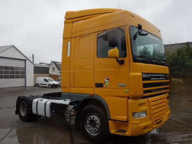 DAF XF 105.460 2 diesel tanken - Тягач: фото 1 DAF XF 105.460 2 diesel tanken - Тягач: фото 1