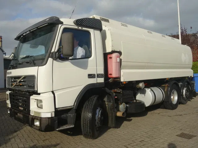 Volvo FM 360 18000 LITER,MANUALPOMP,MANUALCOUNTER - Грузовик-цистерна: фото 2 Volvo FM 360 18000 LITER,MANUALPOMP,MANUALCOUNTER - Грузовик-цистерна: фото 2