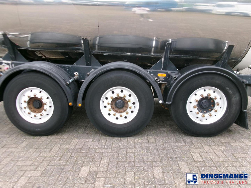 Clayton Food tank inox 30 m3 / 1 comp - Полуприцеп-цистерна: фото 5 Clayton Food tank inox 30 m3 / 1 comp - Полуприцеп-цистерна: фото 5