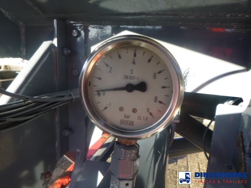 Полуприцеп-цистерна LAG Fuel tank alu 44.4 m3 / 6 comp + pump: фото 11