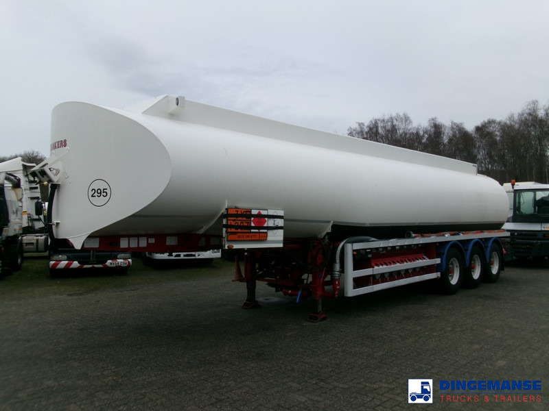 Lakeland Fuel tank alu 42.8 m3 / 6 comp + pump - Полуприцеп-цистерна: фото 1 Lakeland Fuel tank alu 42.8 m3 / 6 comp + pump - Полуприцеп-цистерна: фото 1
