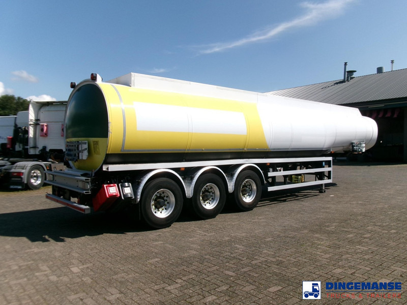 Lakeland Fuel tank alu 43 m3 / 6 comp - Полуприцеп-цистерна: фото 3 Lakeland Fuel tank alu 43 m3 / 6 comp - Полуприцеп-цистерна: фото 3