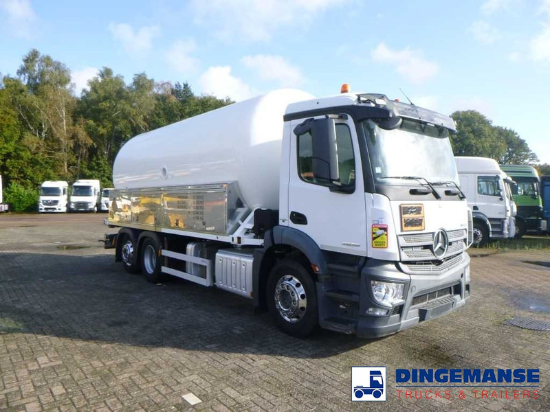 Mercedes-Benz Antos 2635 6x2 gas tank 28 m3 - Грузовик-цистерна: фото 2 Mercedes-Benz Antos 2635 6x2 gas tank 28 m3 - Грузовик-цистерна: фото 2