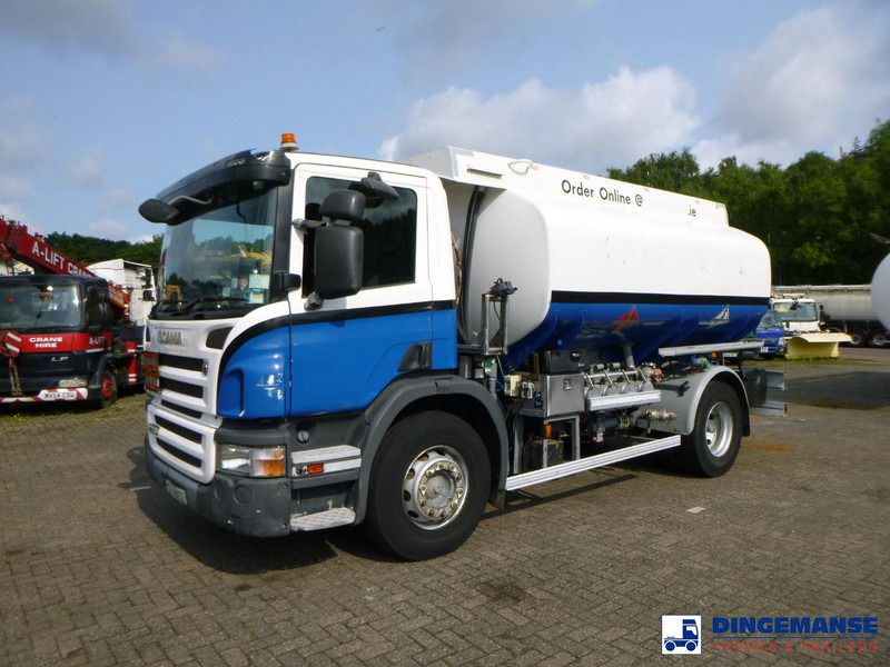 Scania P 230 DB 4x2 RHD fuel tank 12.4 m3 / 4 comp - Грузовик-цистерна: фото 1 Scania P 230 DB 4x2 RHD fuel tank 12.4 m3 / 4 comp - Грузовик-цистерна: фото 1