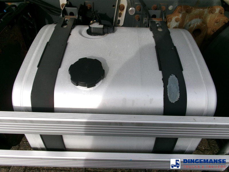 Volvo FE 280 4X2 fuel tank 13.6 m3 / 4 comp / ADR 07/07/24 - Грузовик-цистерна: фото 5 Volvo FE 280 4X2 fuel tank 13.6 m3 / 4 comp / ADR 07/07/24 - Грузовик-цистерна: фото 5