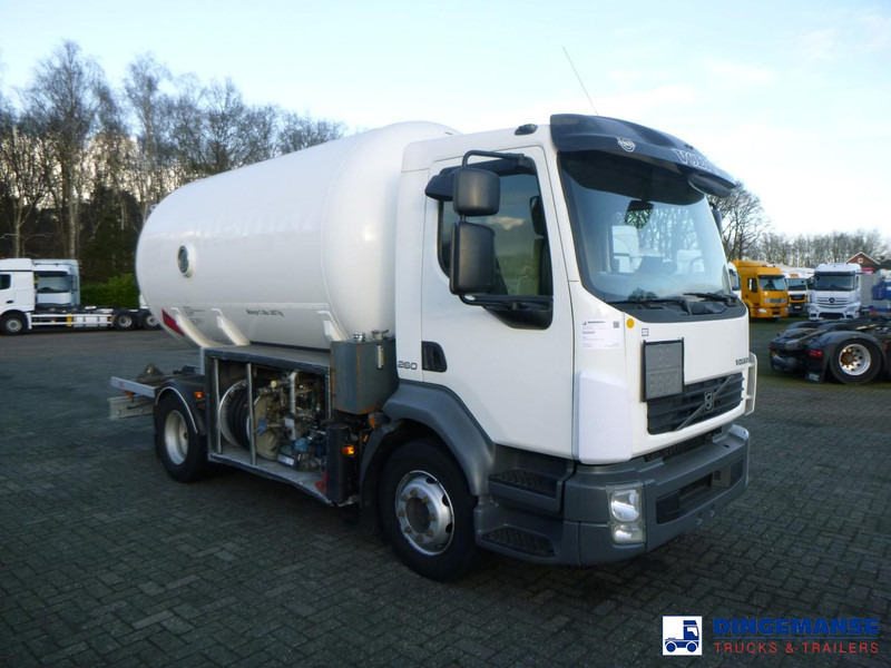 Volvo FL 260 4x2 gas tank 13.9 m3 - Грузовик-цистерна: фото 2 Volvo FL 260 4x2 gas tank 13.9 m3 - Грузовик-цистерна: фото 2