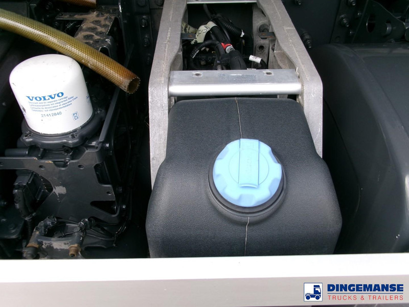 Грузовик-цистерна Volvo FM 380 6X2 fuel tank 20.6 m3 / 4 comp: фото 18