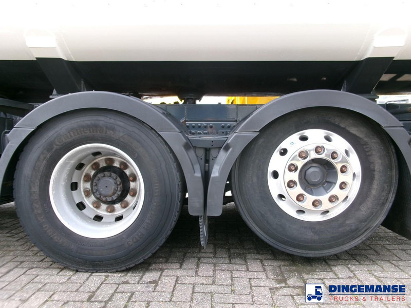 Грузовик-цистерна Volvo FM 380 6X2 fuel tank 20.6 m3 / 4 comp: фото 19