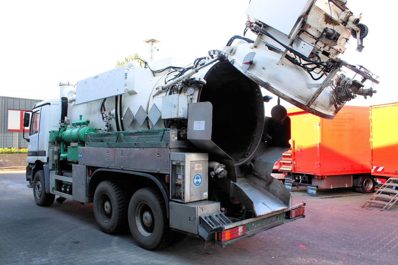 Mercedes-Benz Actros 3335 6x4 Kroll 13m³ HD-Kombi ADR/GGVS V2A - Ассенизатор: фото 2 Mercedes-Benz Actros 3335 6x4 Kroll 13m³ HD-Kombi ADR/GGVS V2A - Ассенизатор: фото 2