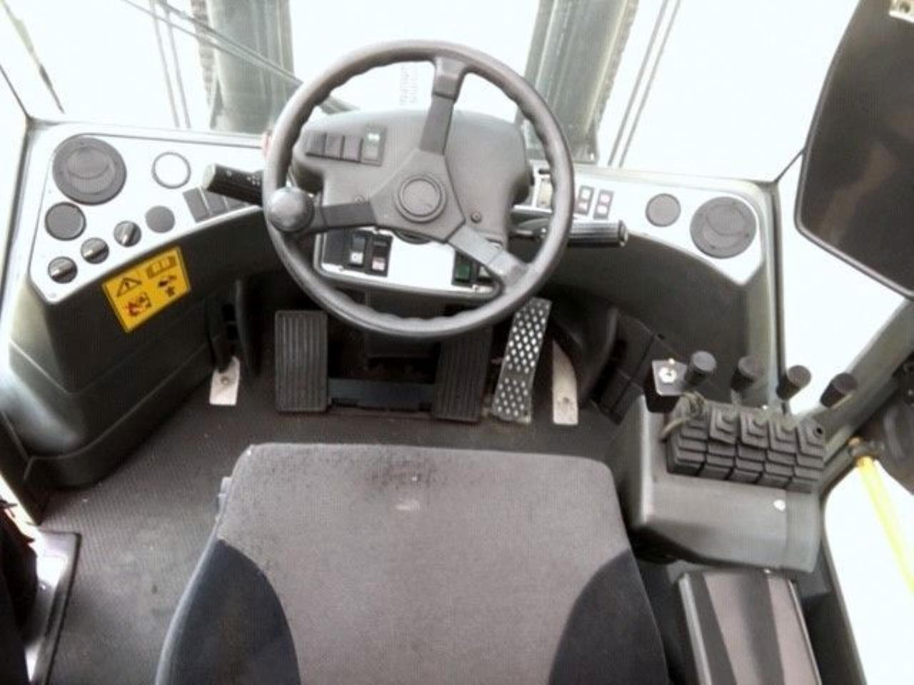 Kalmar ECD80-6 - Электропогрузчик: фото 4 Kalmar ECD80-6 - Электропогрузчик: фото 4