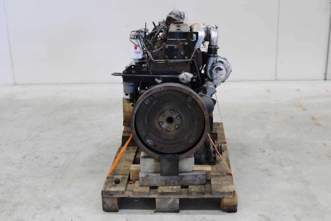 Perkins  - Двигатель: фото 2 Perkins  - Двигатель: фото 2