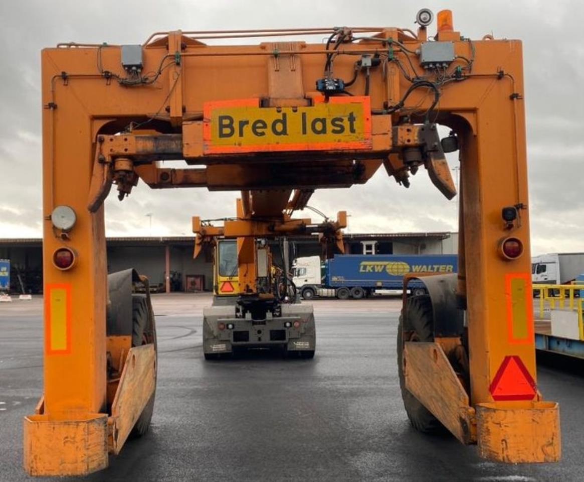 SISU FC 50 AL - Портовая техника: фото 4 SISU FC 50 AL - Портовая техника: фото 4