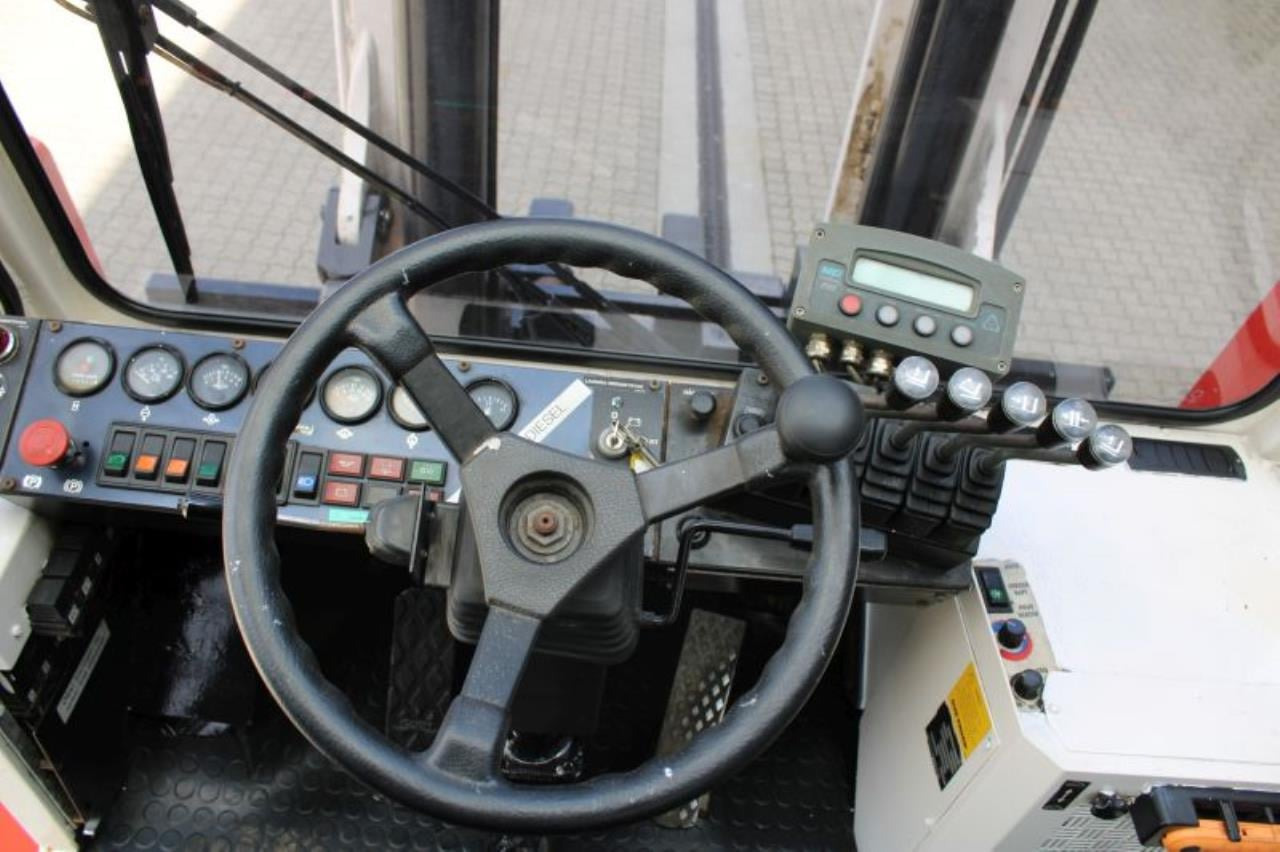 SveTruck 15120-35 - Дизельный погрузчик: фото 4 SveTruck 15120-35 - Дизельный погрузчик: фото 4