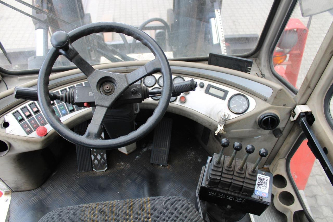 SveTruck 16120 - Дизельный погрузчик: фото 4 SveTruck 16120 - Дизельный погрузчик: фото 4