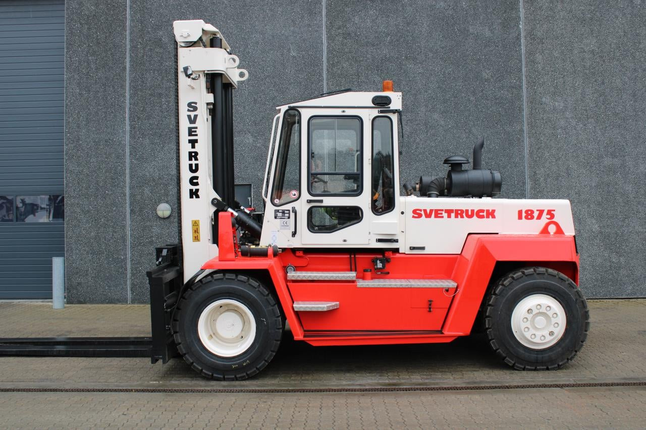 SveTruck 1875-33 - Дизельный погрузчик: фото 1 SveTruck 1875-33 - Дизельный погрузчик: фото 1