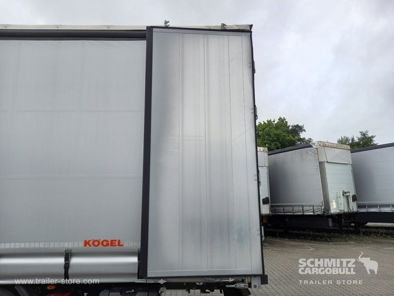 KOEGEL Auflieger Curtainsider Mega - Тентованный полуприцеп: фото 2 KOEGEL Auflieger Curtainsider Mega - Тентованный полуприцеп: фото 2