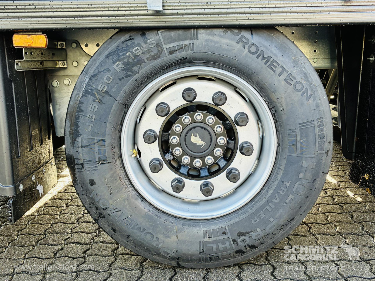 SCHMITZ Auflieger Curtainsider Mega - Тентованный полуприцеп: фото 3 SCHMITZ Auflieger Curtainsider Mega - Тентованный полуприцеп: фото 3